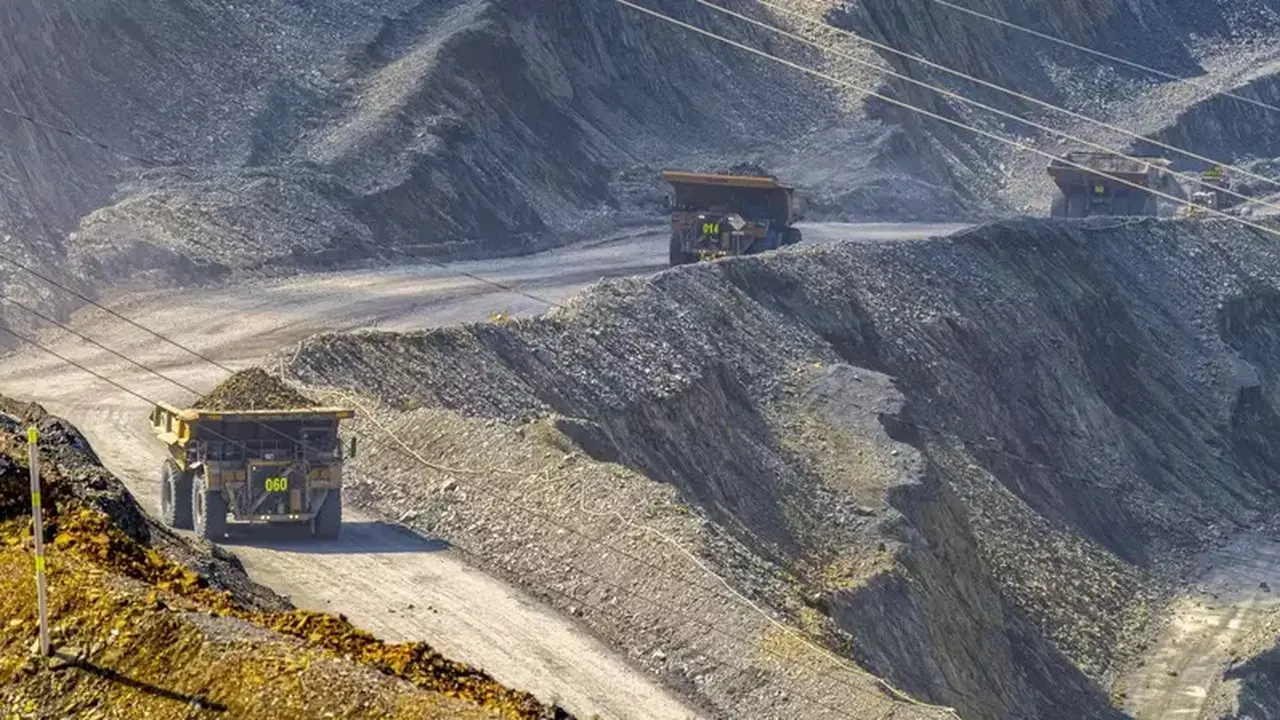 Amman Mineral Proyeksi Pendapatan 2026 Naik, Sahamnya Berpotensi Menguat 55%