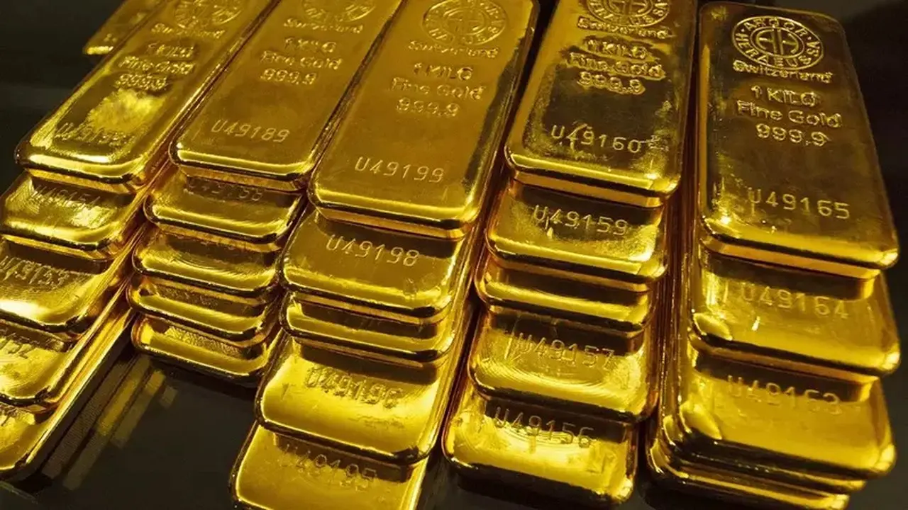 Analis Peringatkan Potensi Anjloknya Harga Emas ke Level Kritis