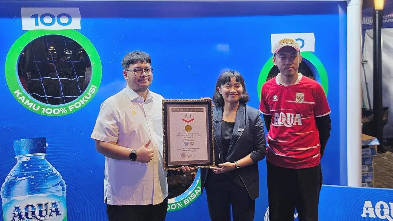 AQUA dan La Grande Raih Rekor MURI dengan Human Mural 'BELIEVE' di FIFA ASEAN Cup 2026