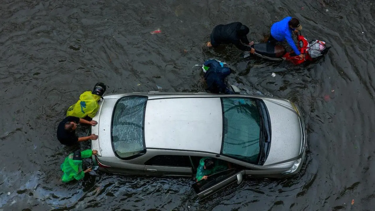 Banjir Bangkok: KBRI Pastikan WNI Aman, Satu Terjebak di Hotel