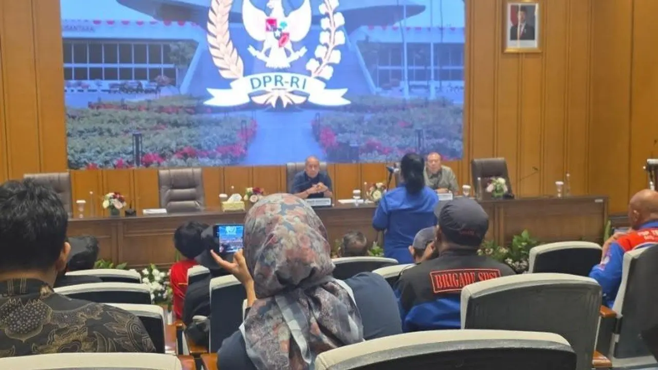 Buruh Desak DPR Atasi Risiko Kerja Kontrak, Termasuk Potensi Pelecehan Seksual