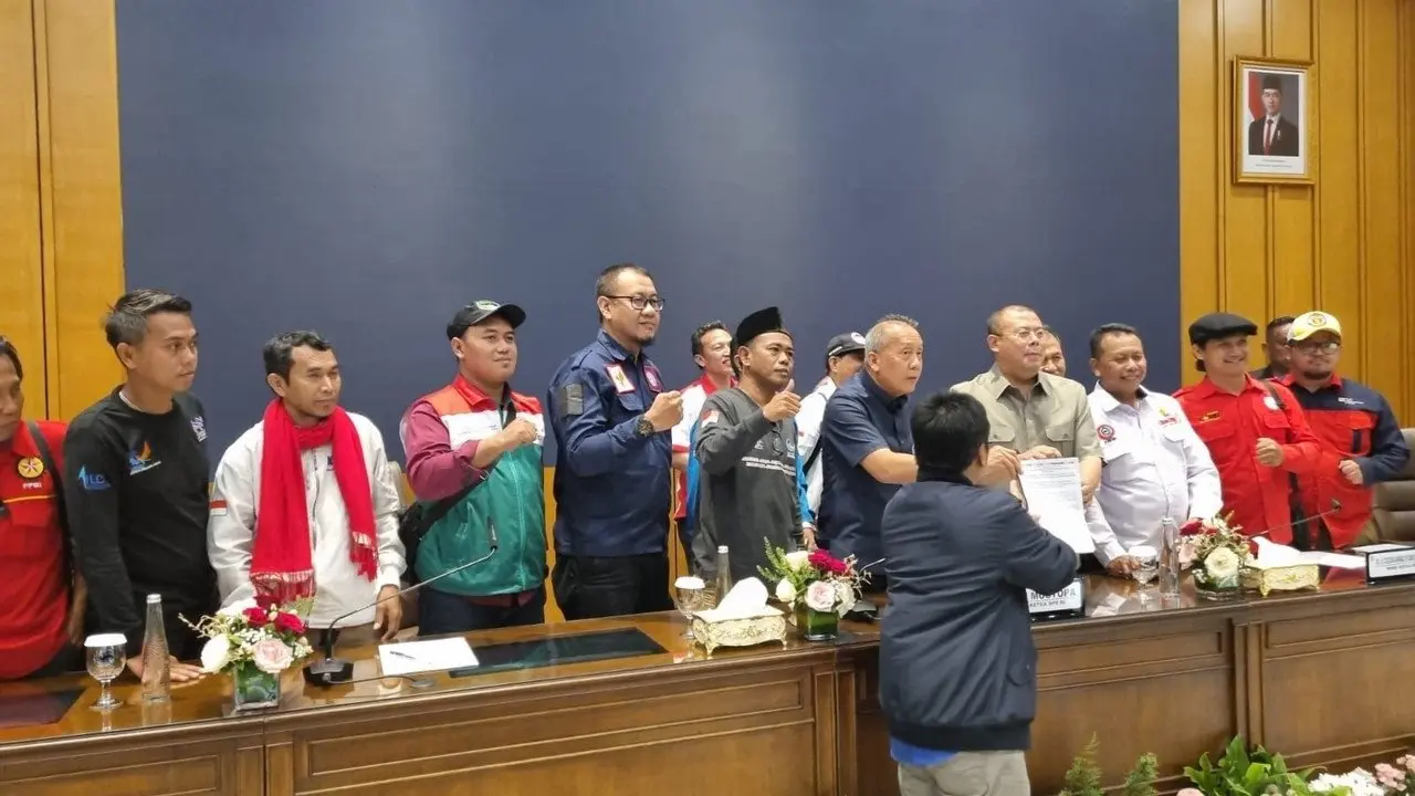 Buruh Sampaikan Aspirasi Ketenagakerjaan ke Pimpinan DPR