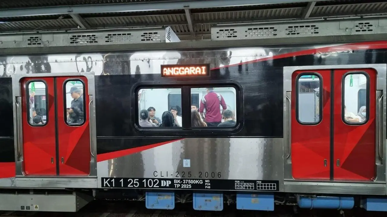 Gangguan Pintu KRL Bogor-Jakarta Kota Sebabkan Keterlambatan 3 Perjalanan