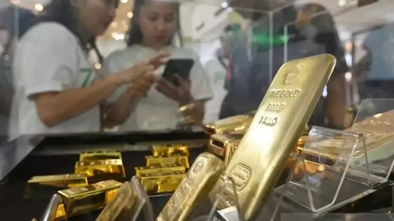 Harga Emas Antam Turun Rp 25.000 dalam Sepekan, Simak Rinciannya