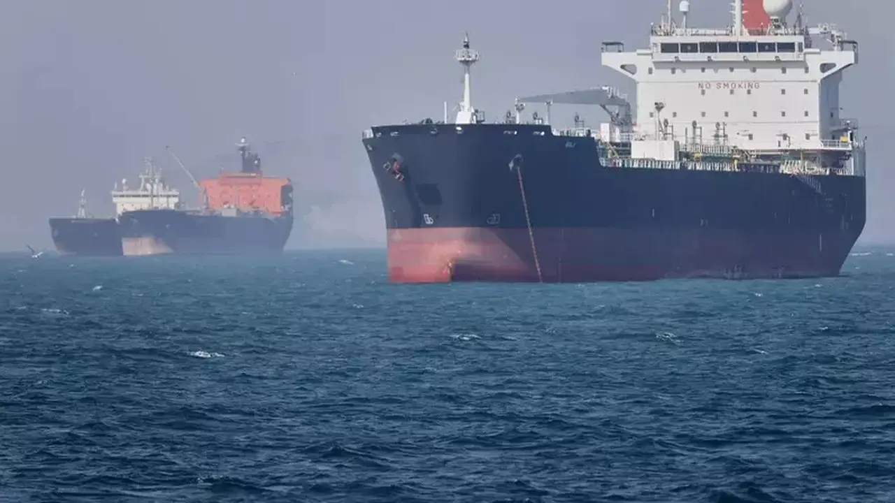 Harga Minyak Bergejolak Akibat Ketegangan Selat Hormuz dan Upaya Diplomasi