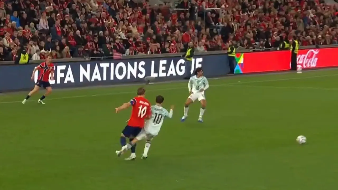 Odegaard Murka Usai Tekel Bernardo Silva: "Tindakan Bodoh!"