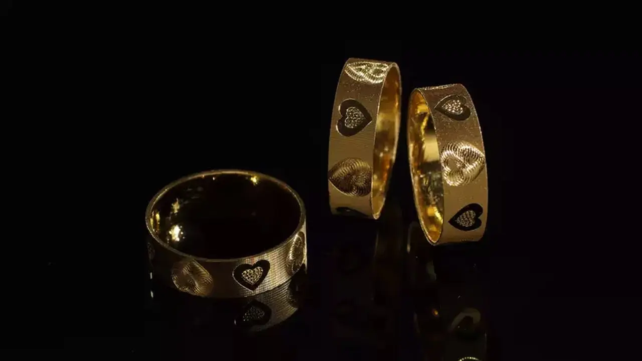 Pilih Emas Harian: 18K atau 22K, Mana yang Lebih Baik?