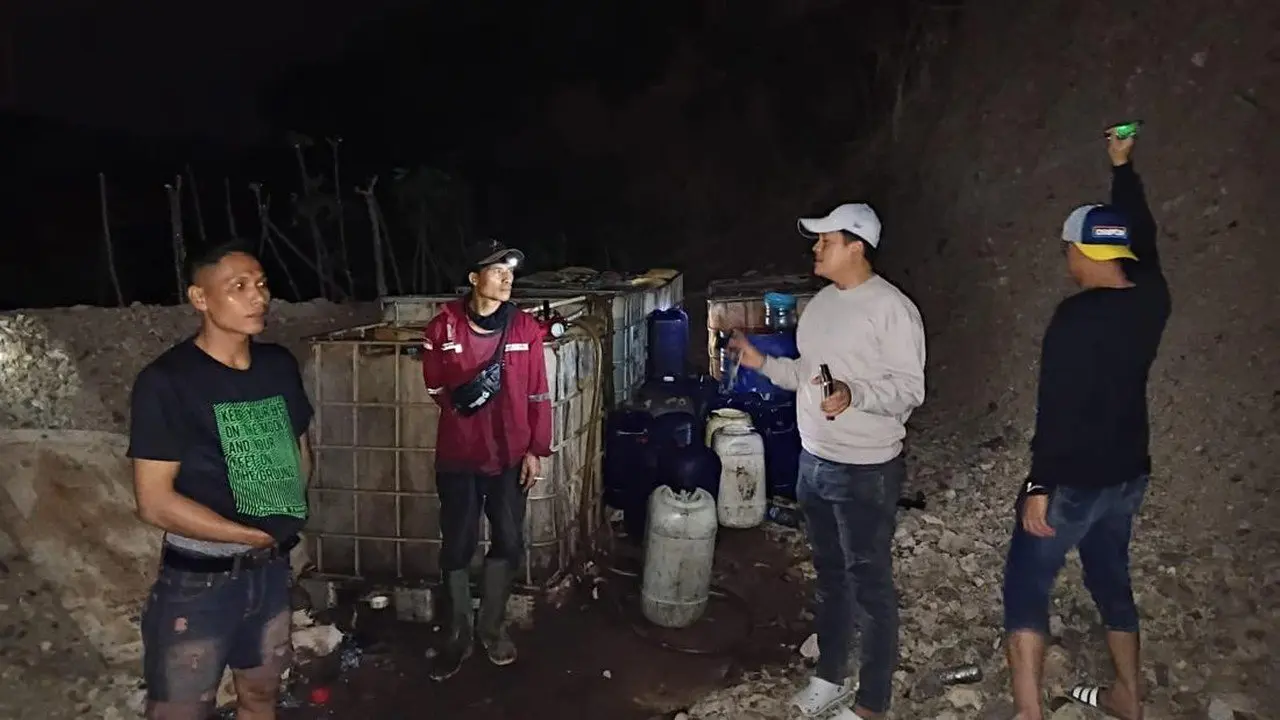Polda Banten Ungkap Kasus Penimbunan Solar Subsidi di Serang