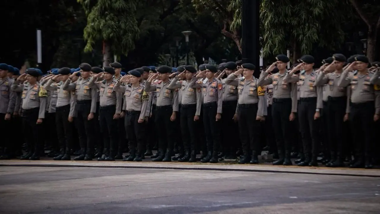 Polda Metro Siapkan 17 Ribu Personel Amankan Unjuk Rasa dan Aktivitas Warga