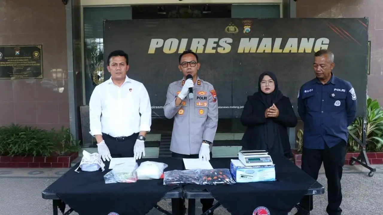 Polres Malang Sita 1,1 Kg Sabu dan Ribuan Ekstasi dari Kurir Asal Jakarta