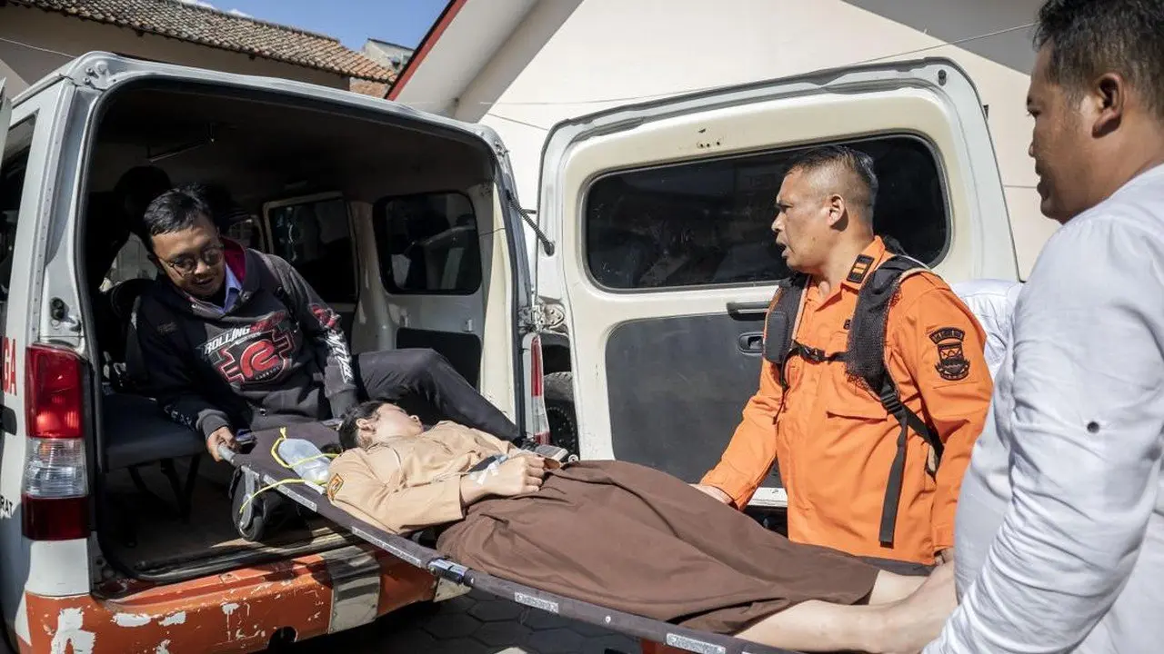 Ratusan Siswa dan Guru Keracunan, Operasional Makan Bergizi Gratis di Rembang Dihentikan