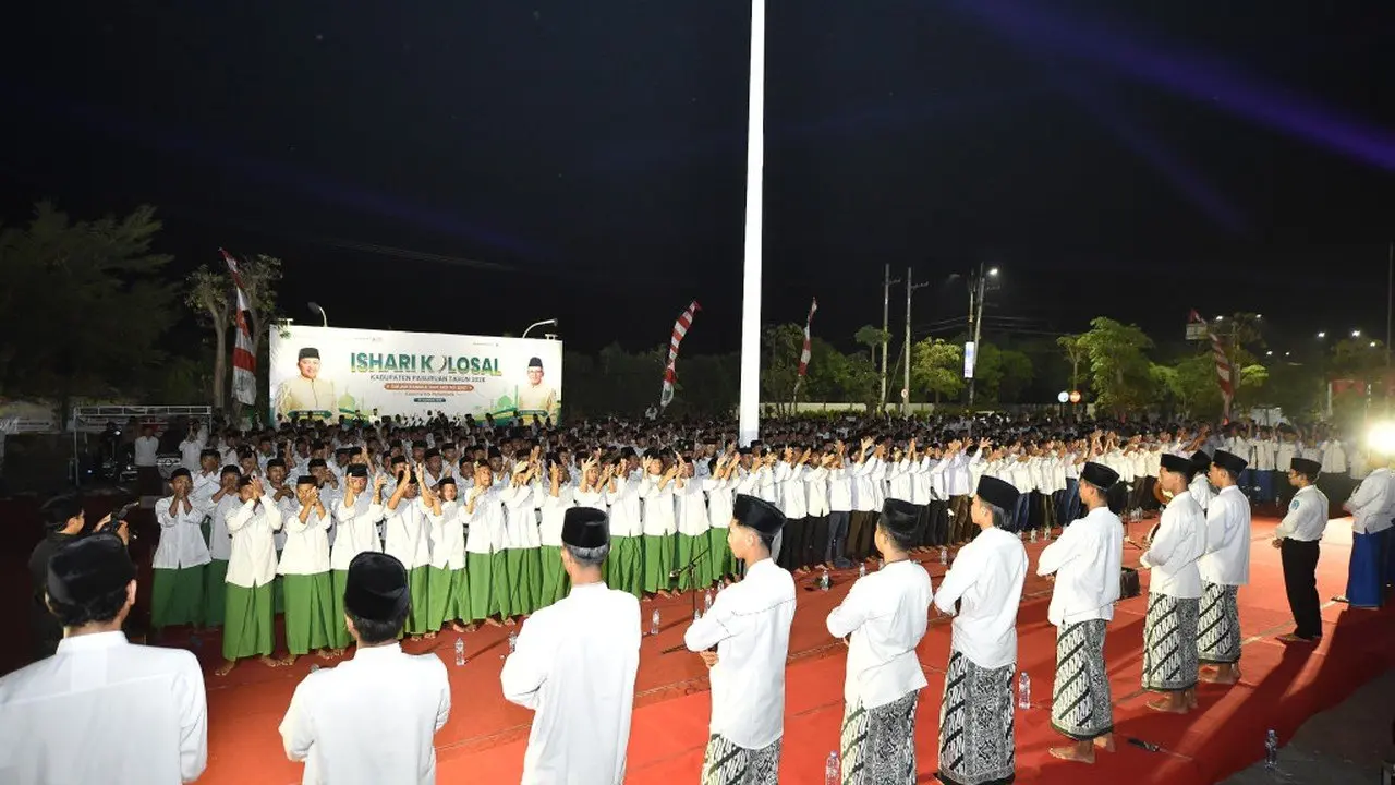 Ribuan Pelajar Meriahkan Ikatan Seni Hadrah Indonesia Kolosal di Pasuruan