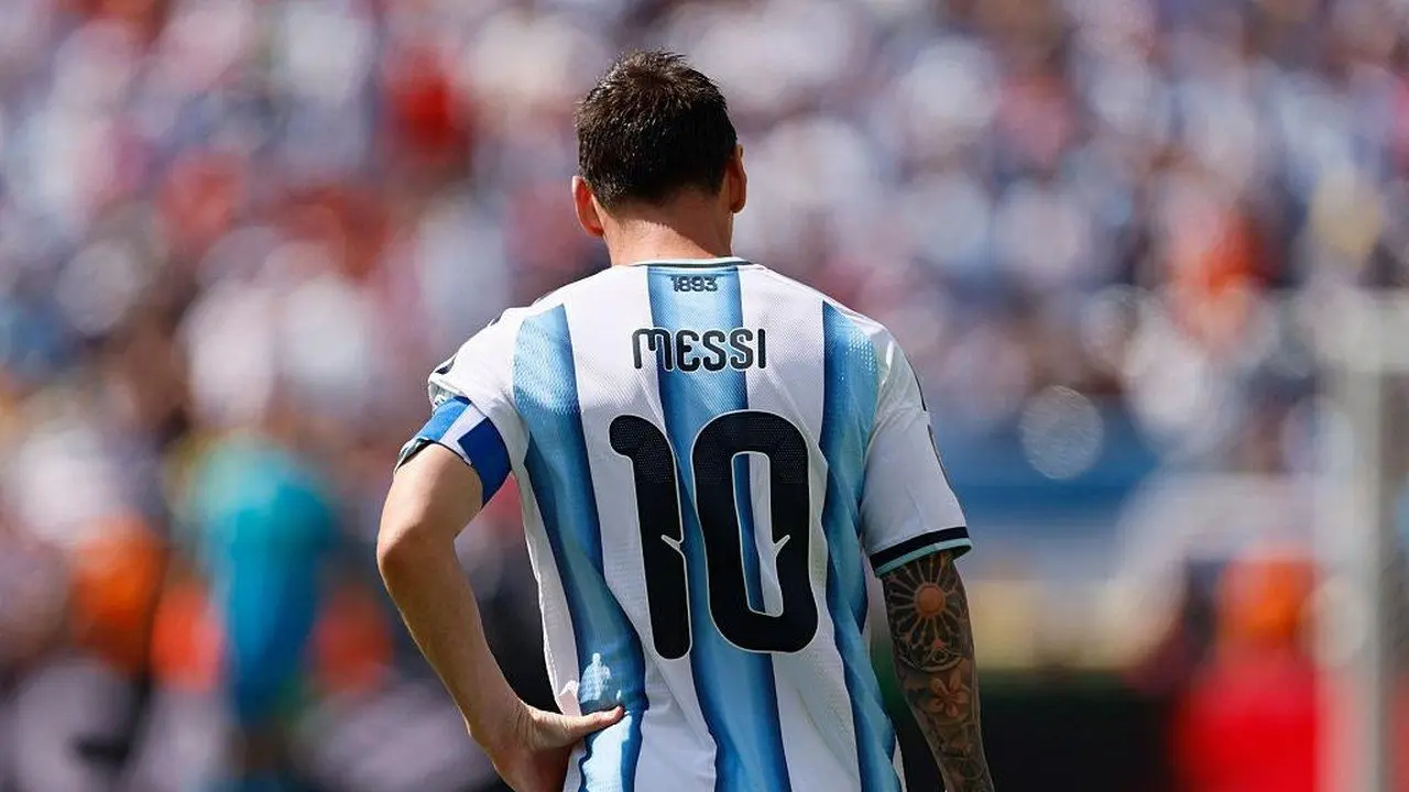 Setelah Messi Pensiun, Nomor 10 Argentina Menanti Pewaris Baru