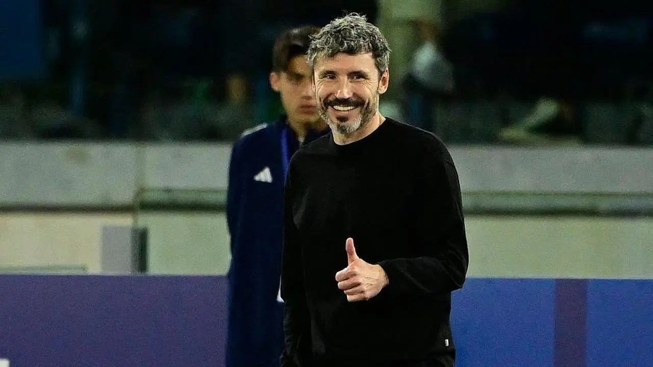 Van Bommel Tak Sabar Adu Taktik dengan Zidane di UEFA Nations League