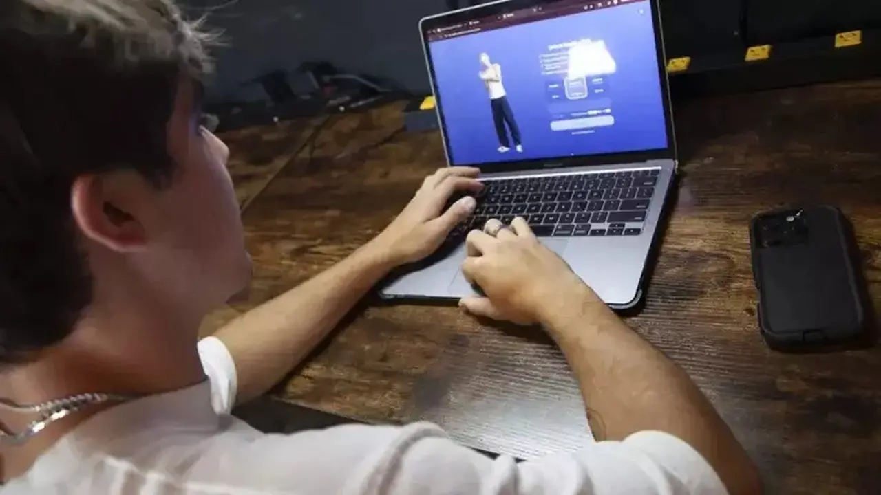 AI untuk Investasi: Alat Bantu Gen Z, Bukan Pengganti Keputusan Manusia
