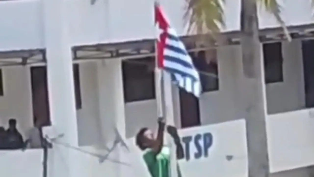 Bendera Bintang Kejora Berkibar di Kampus USTJ Jayapura, 1 Demonstran Diamankan