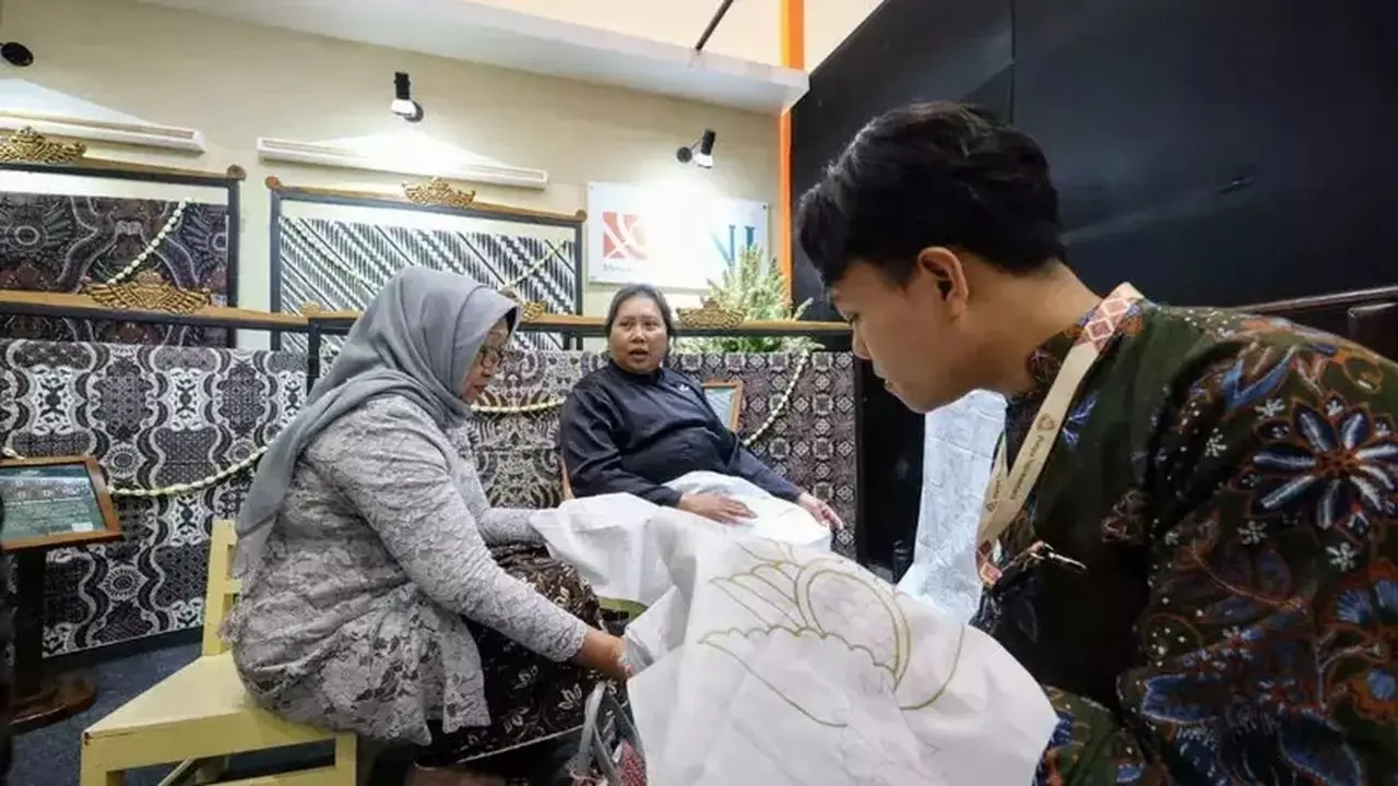 BNI Perkuat Komitmen Lestarikan Batik, Dukung Perajin dan UMKM