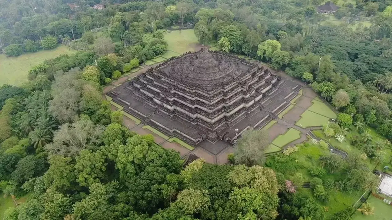 Candi Borobudur Rintis Pariwisata Rendah Karbon di Indonesia