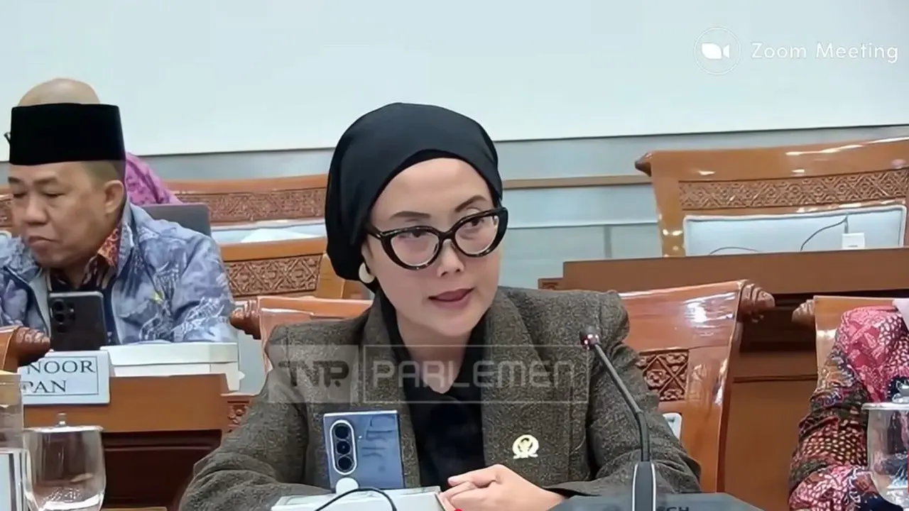 DPR Ingatkan Pemerintah: Kenaikan Avtur Jangan Bebani Jemaah Haji 2027
