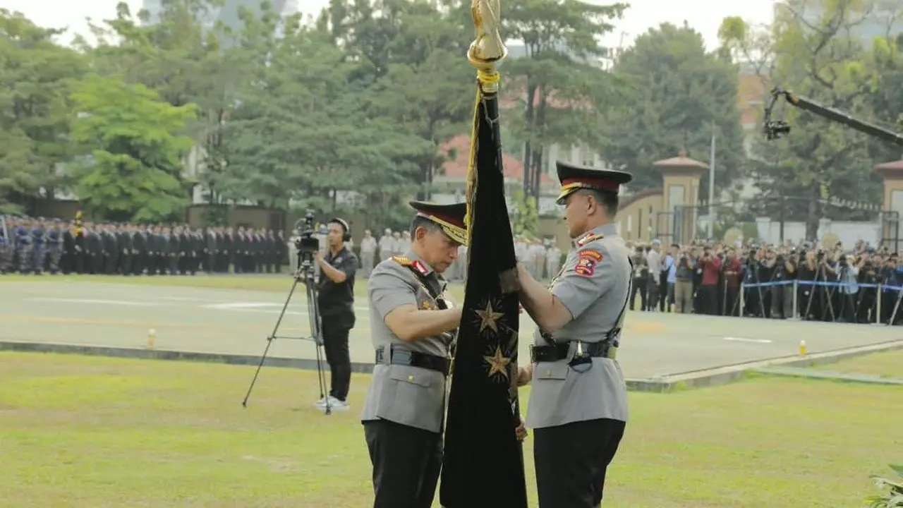 Jenderal Suyudi Ario Seto Pimpin Polri Usai Terima Panji Tribrata dari Jenderal Listyo Sigit