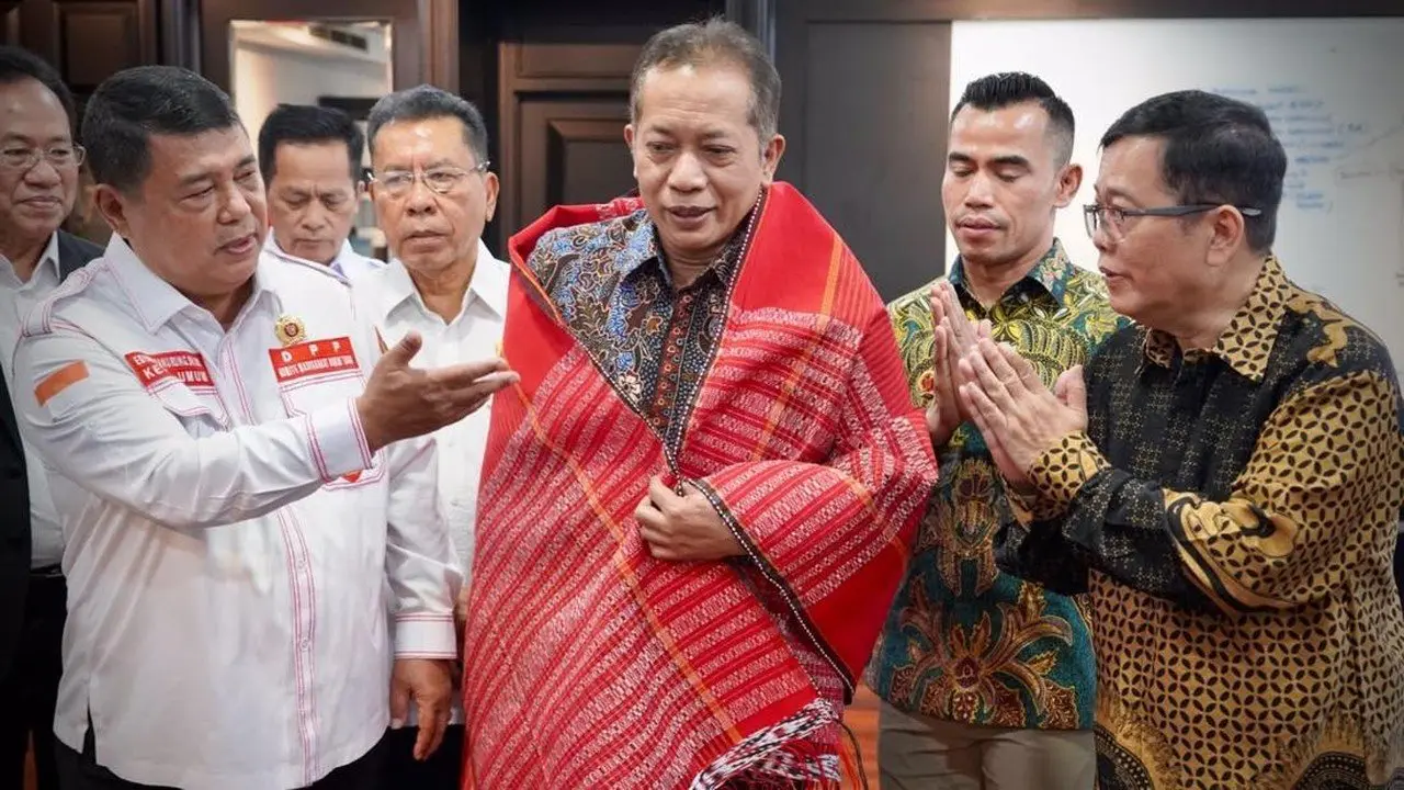 Kemenkop dan KMDT Bersinergi Bangun Ekonomi Koperasi di Danau Toba