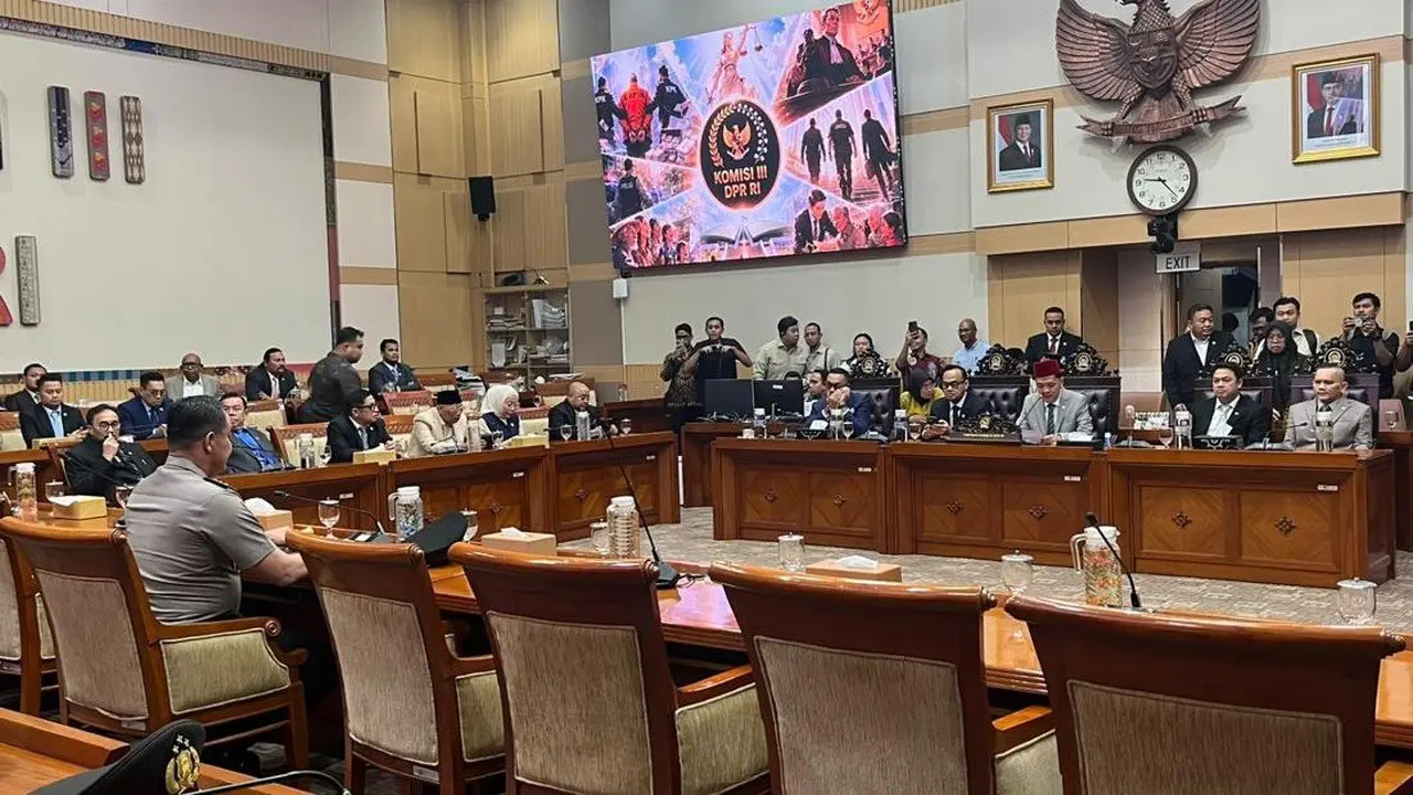 Komjen Suyudi Ario Seto Jalani Fit and Proper Test Calon Kapolri di DPR