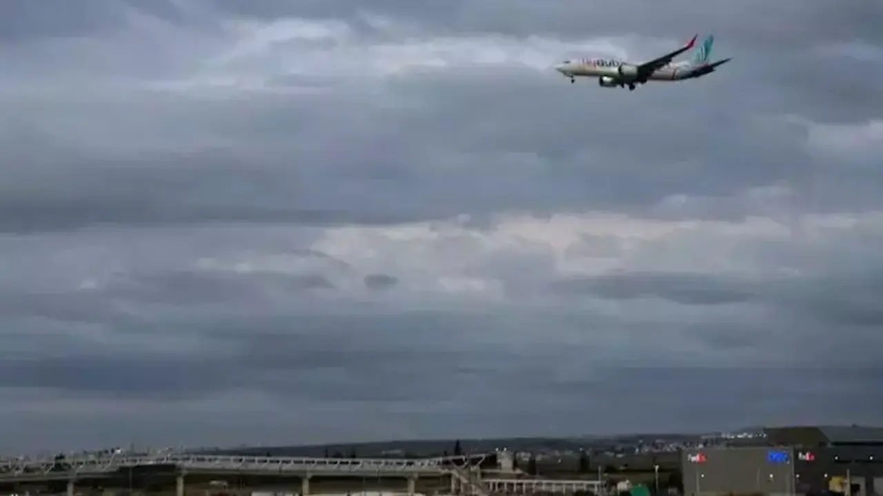 Kopilot Flydubai Diduga Lakukan Aksi Terorisme dengan Kapak di Kokpit