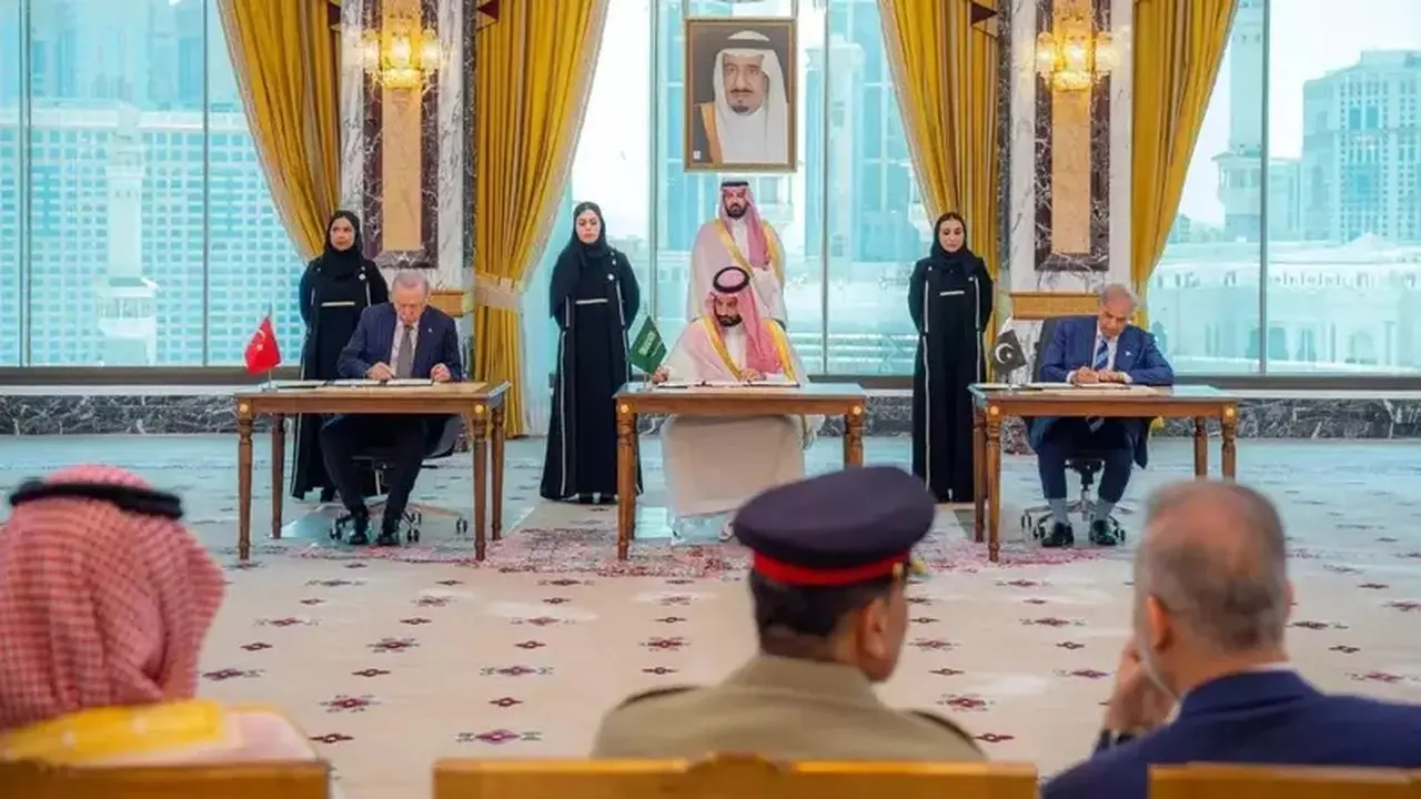 Pakta Pertahanan Makkah Siap Beroperasi, Turkiye-Pakistan Kerahkan Militer ke Arab Saudi