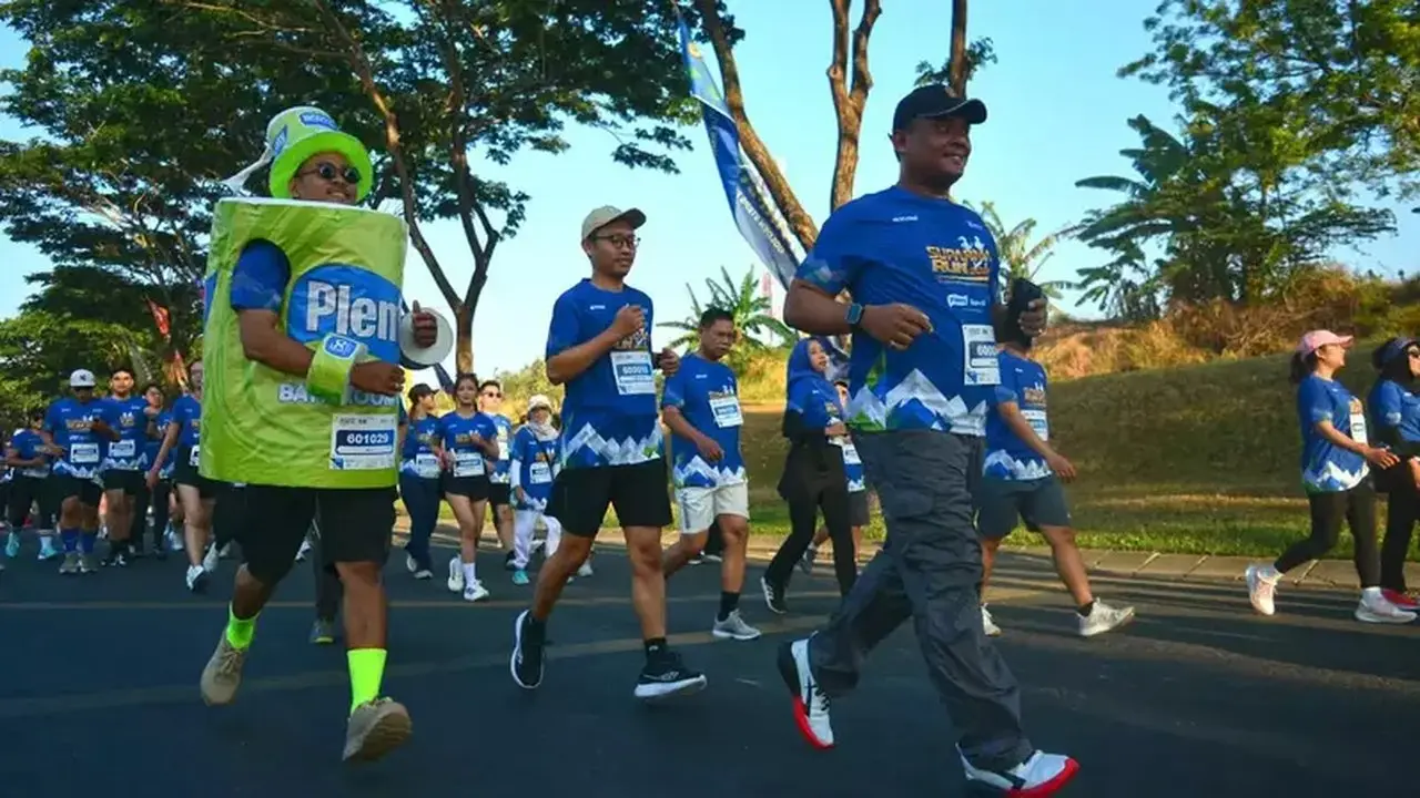 Plenty Tissue Gelar Aksi Lari Pelestari Lingkungan di Surabaya
