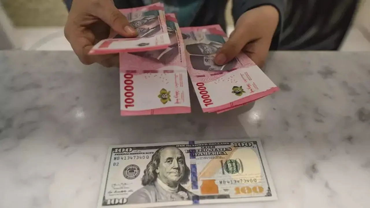 Rupiah Menguat Tipis Pekan Ini, Proyeksi Pelemahan di Awal Oktober