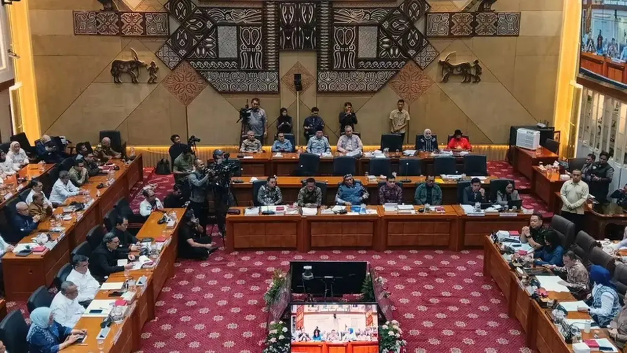 RUU Pelindungan Ketenagakerjaan Rampung, Pengesahan di Paripurna Besok