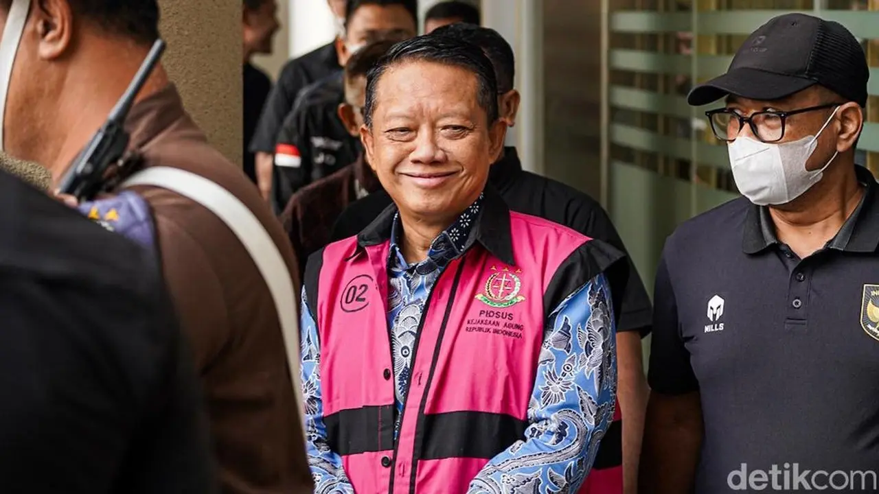 Sidang Perdana Eks Jampidsus Febrie Adriansyah: Pembacaan Dakwaan 7 Oktober