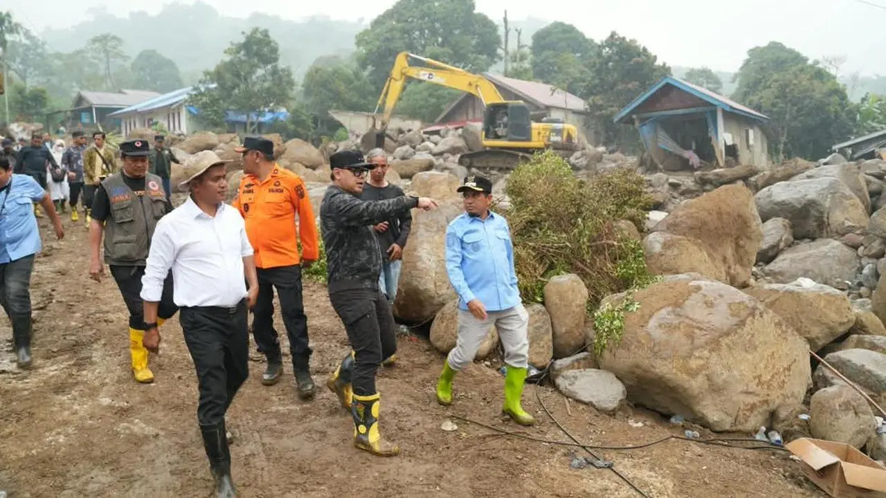 Wamendagri Pastikan Bantuan Penanganan Banjir Bandang Solok Berkelanjutan
