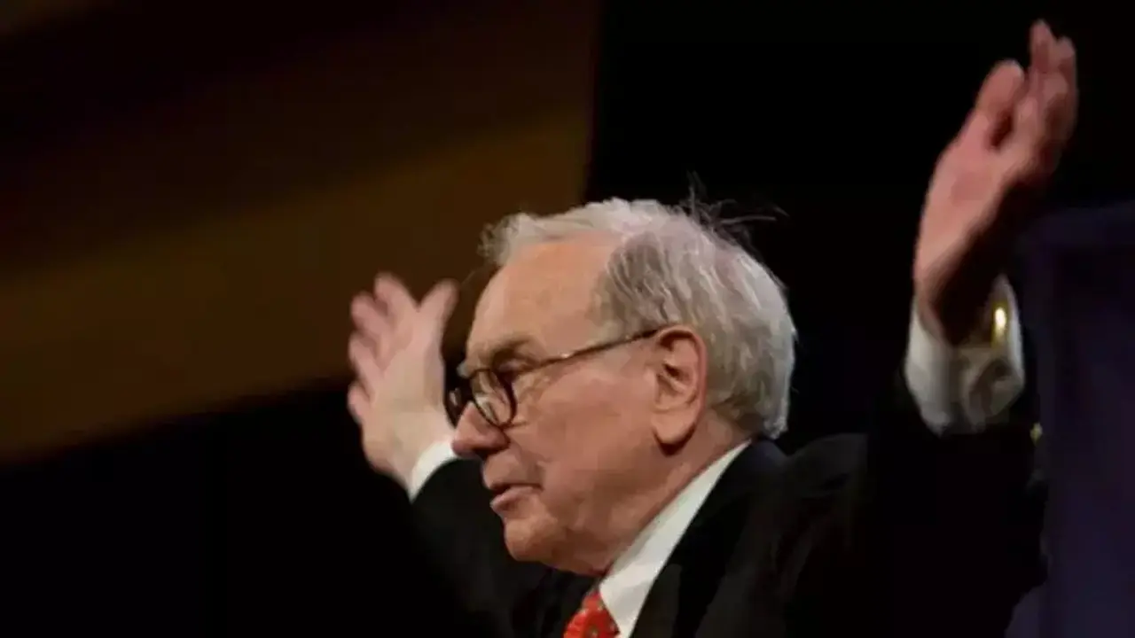 Warren Buffett: Kunci Investasi di Era Gelembung AI